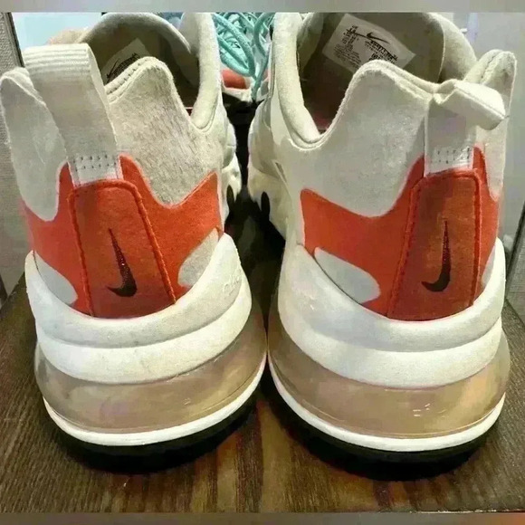 Nike Men’s Sneakers - Picture 3 of 5